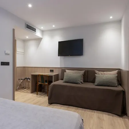 Casanova Hotel 3*